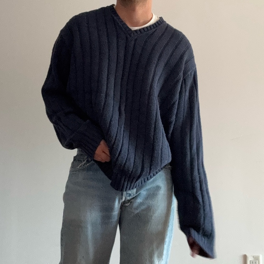 Ralph Lauren polo • Navy v neck sweater